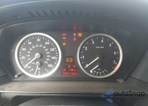 2007 BMW 525I из США, поврежденный, VIN WBANE53507CW61643